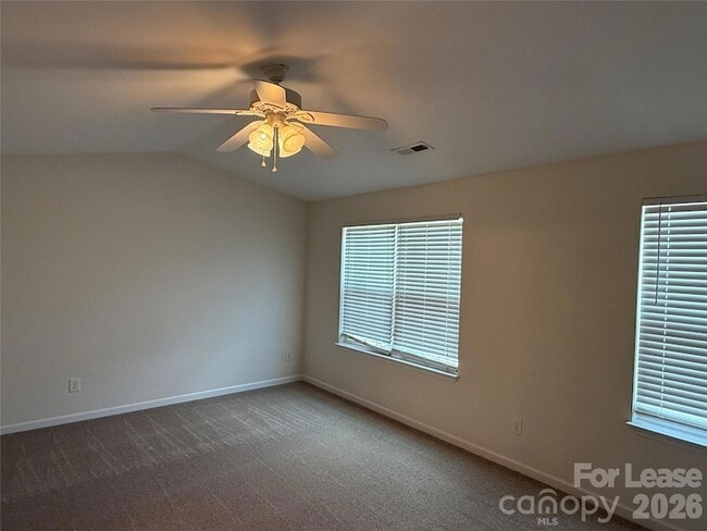 Building Photo - 4820 Lynn Lee Cir