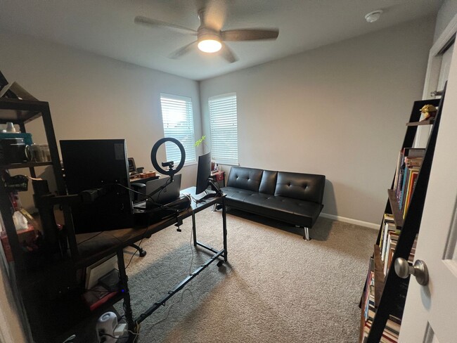 Building Photo - 9746 Gilded Cider Blvd
