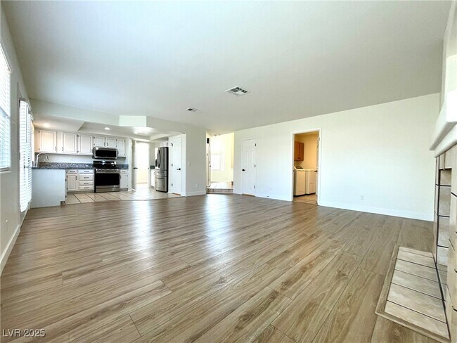 Building Photo - 1326 Pine Terrace Ct