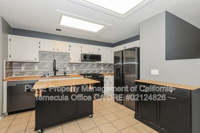 Building Photo - 71566 Florida Dr
