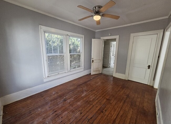 Building Photo - 1182 Brentwood Ave