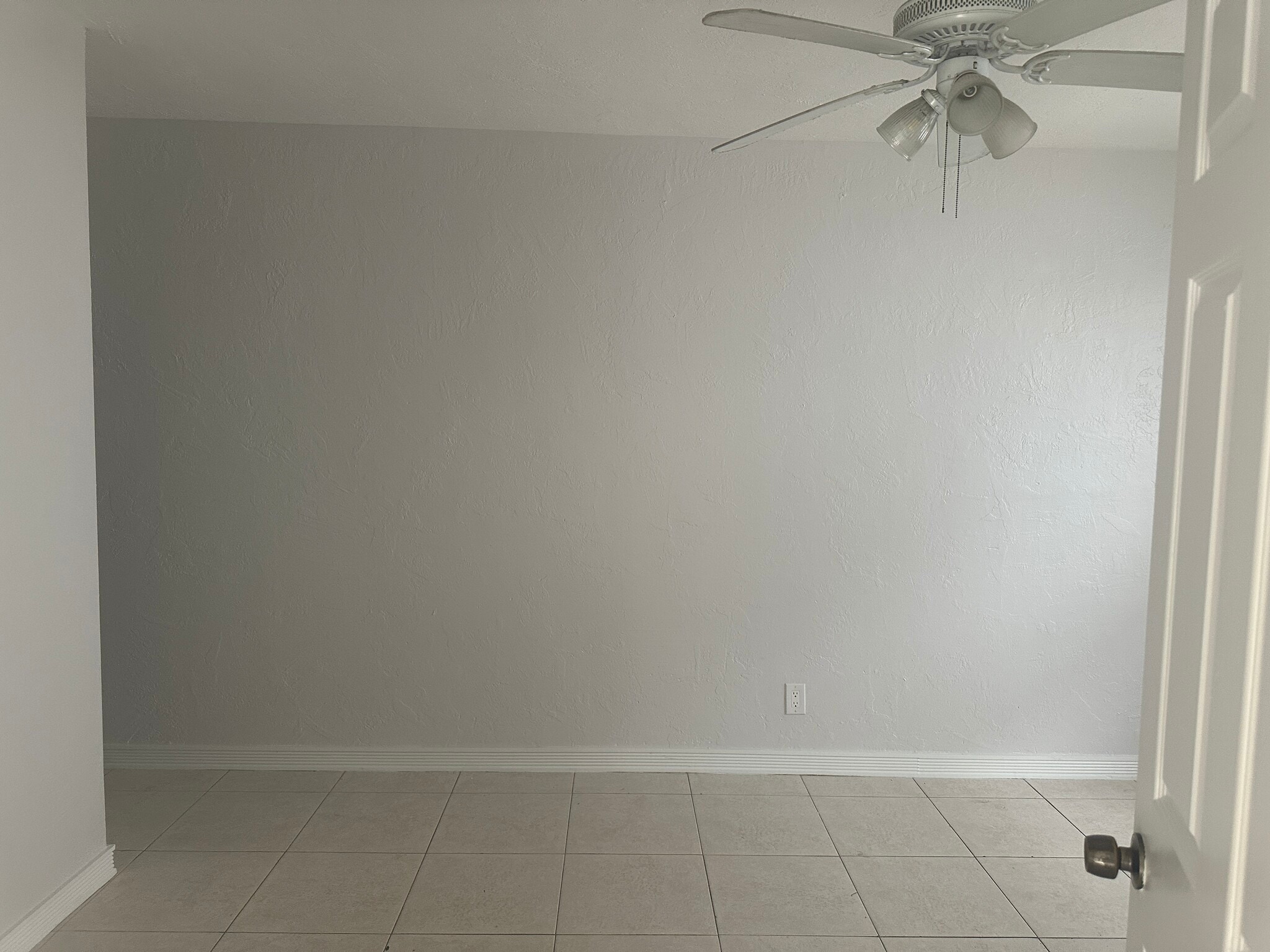 Building Photo - 6109 SW 30th St