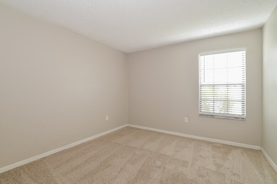 Building Photo - 5158 Log Wagon Rd