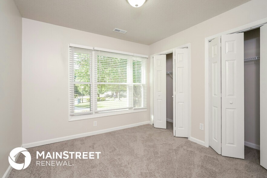Building Photo - 2800 Chillon Ct