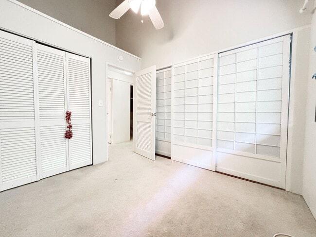 Building Photo - Pet Friendly Hawaii Kai Townhouse with A/C