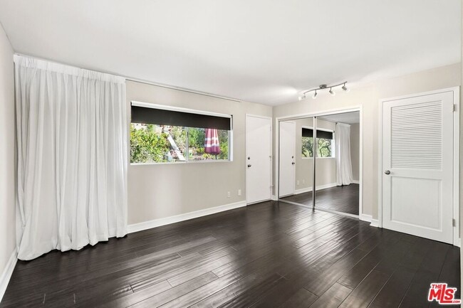 Building Photo - 18065 Coastline Dr