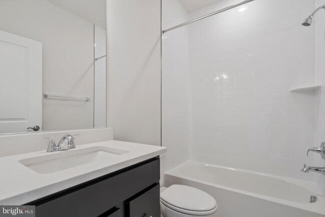 Building Photo - 12606 BRANCH HOLLOW Ln