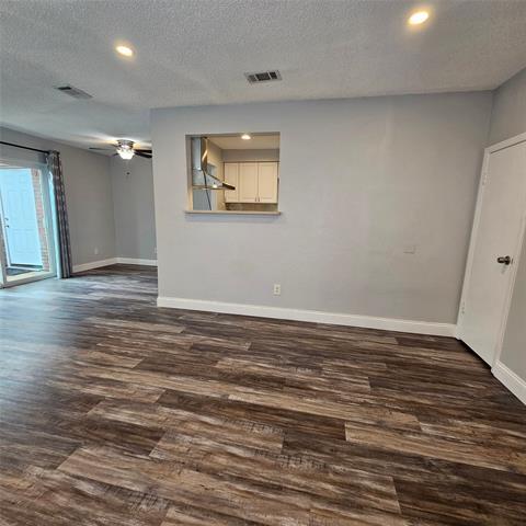 Building Photo - 3931 N Garland Ave