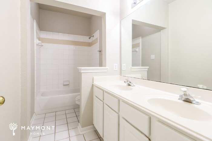 Building Photo - 13106 Ryaneagles Dr