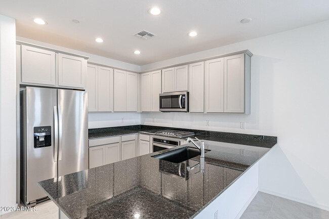 Building Photo - 13554 W Shifting Sands Dr