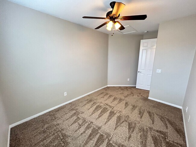 Building Photo - Beautiful 4/Bed/3Bath/2Car Two-Story Home with Loft and Office in Providence!