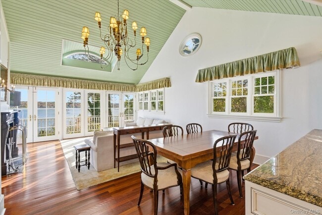 Building Photo - 508 Centre Island Rd