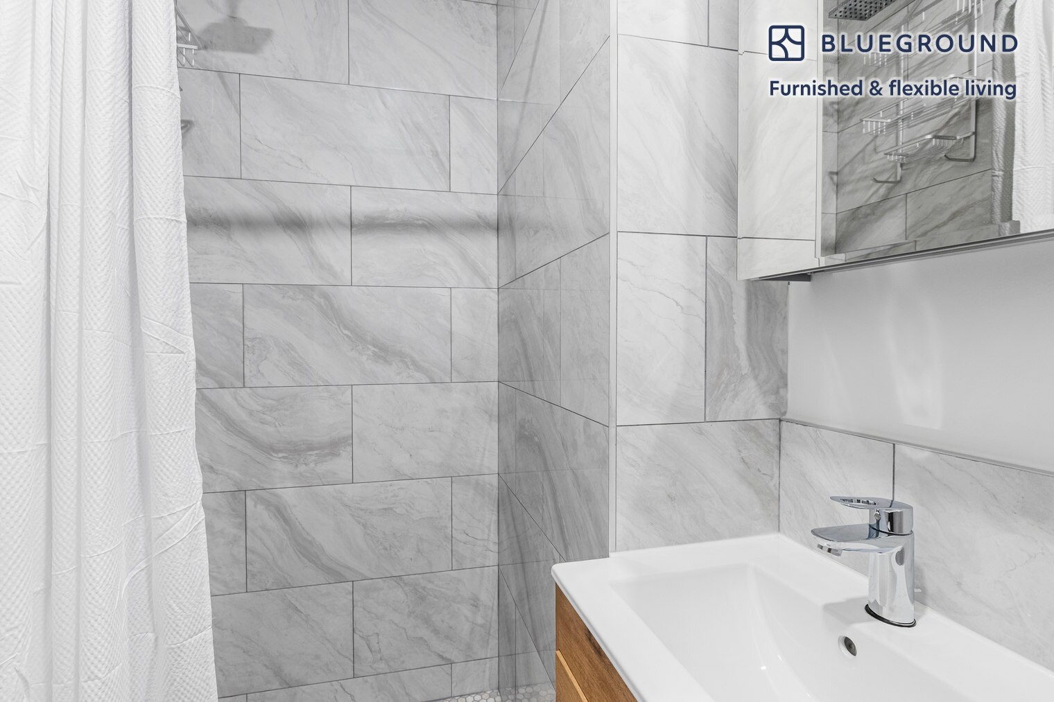 Building Photo - 307 W 39th St