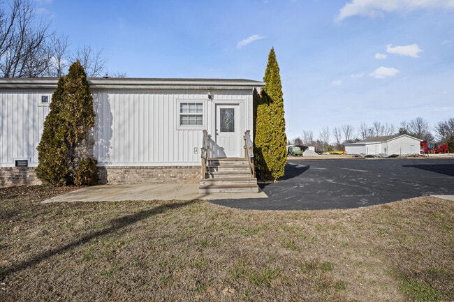 Building Photo - 1543 S Tuscany Ct
