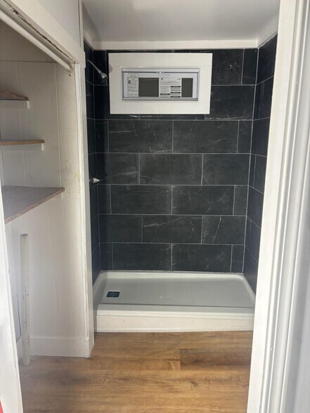 Building Photo - 20 Decatur Street