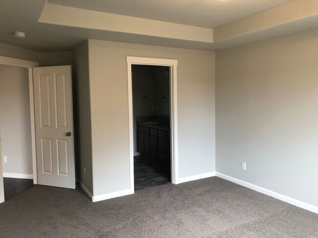Building Photo - Home in NW Redmond Fieldstone Crossing