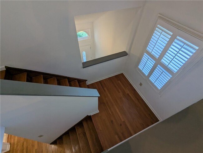 Building Photo - 1767 Mill Ct