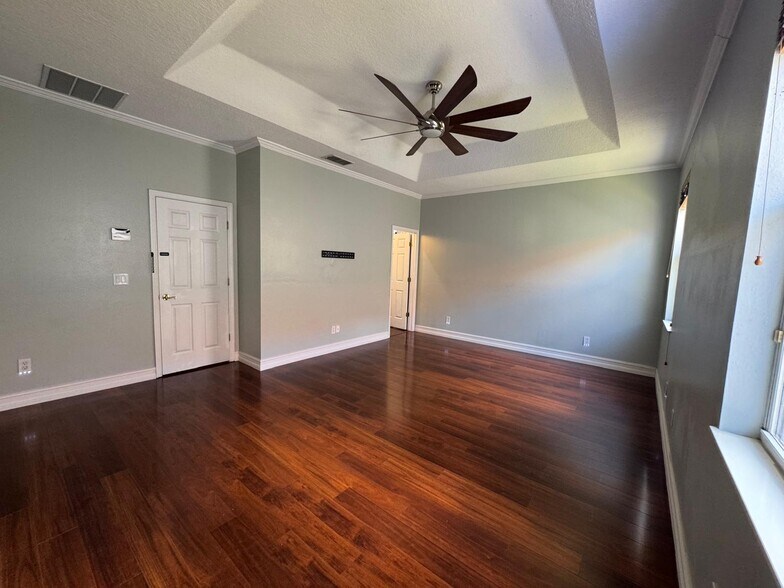 Building Photo - 11745 Via Lucerna Cir