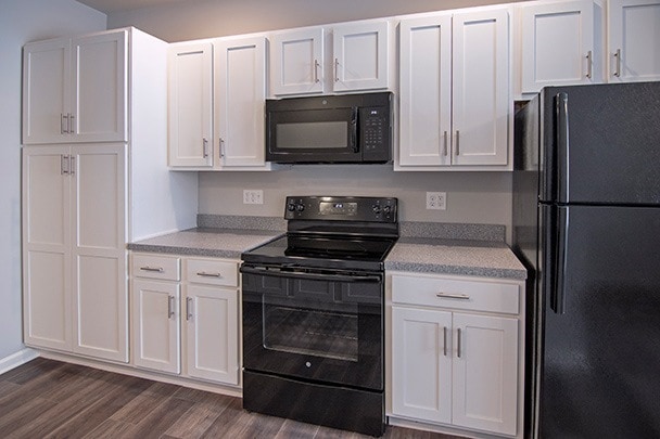 Building Photo - Wynchase II