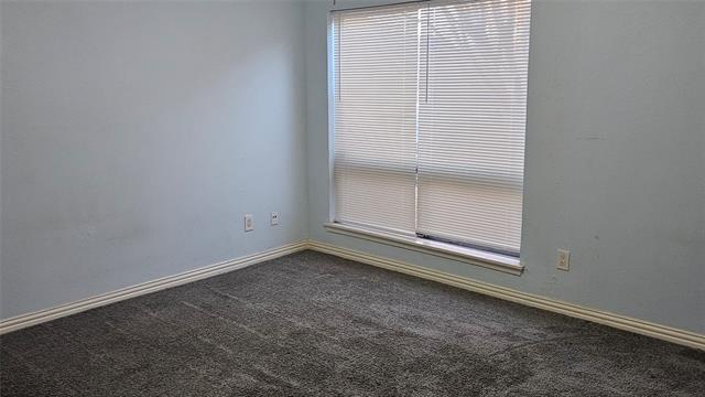 Building Photo - 5506 Willow Cir