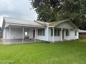 Building Photo - 129 E Broussard Rd