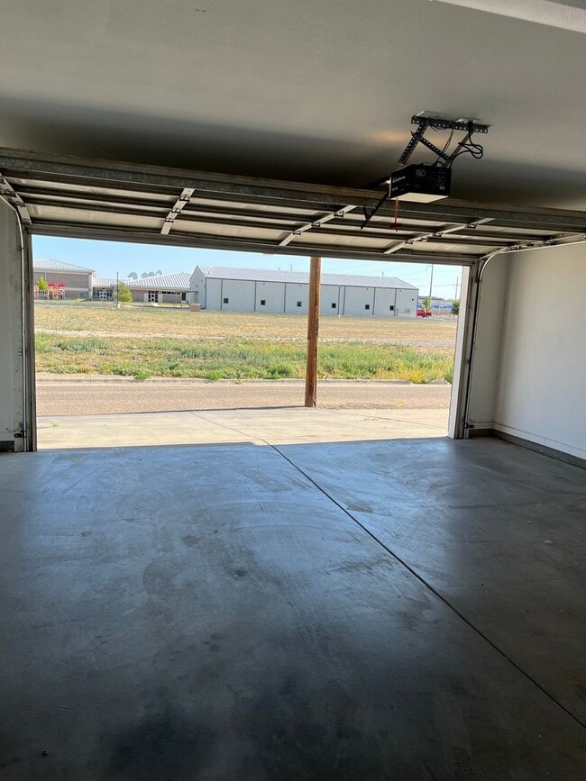 Building Photo - 2800 Steve's Way