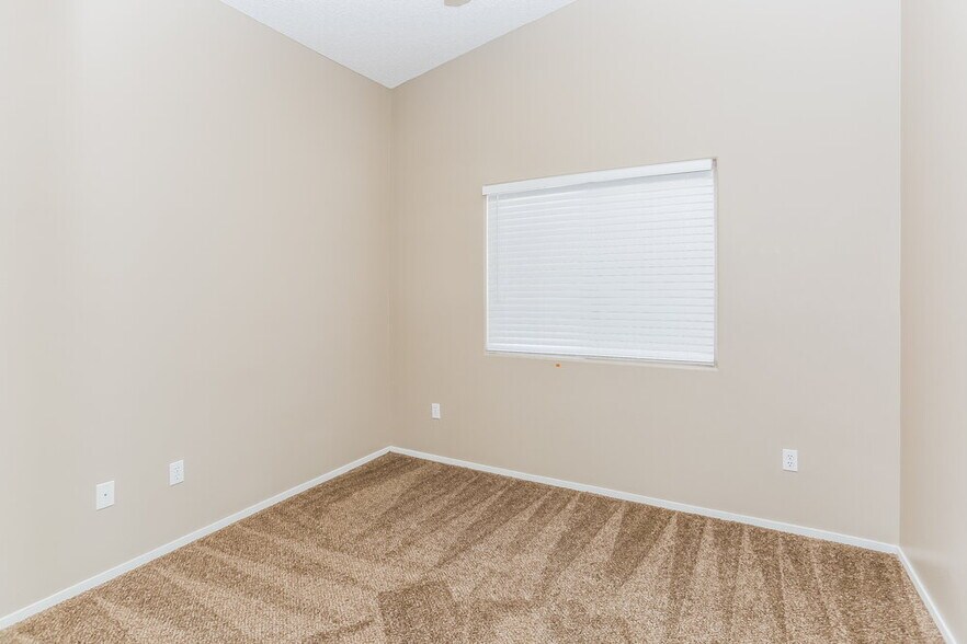 Building Photo - 1811 Panther Pl