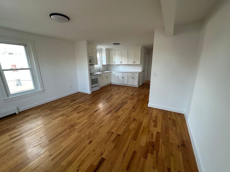 Building Photo - 20 Taff Ave