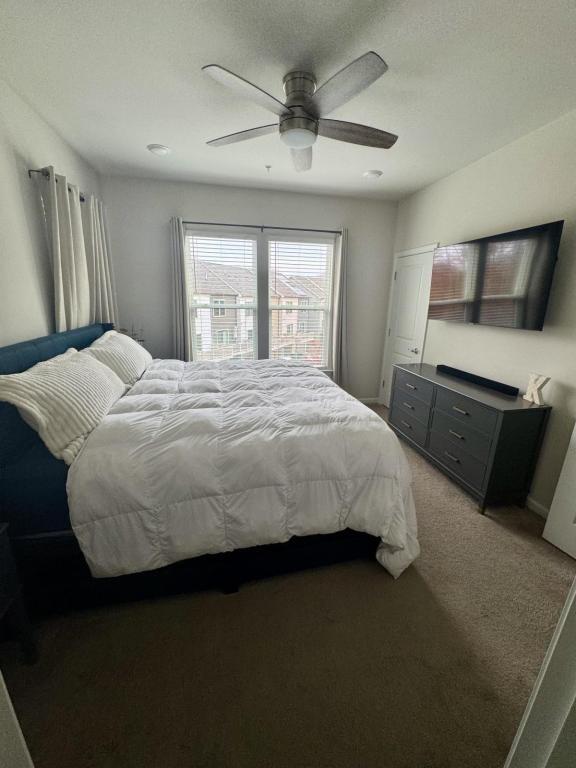 Building Photo - 211 Narrowleaf Way