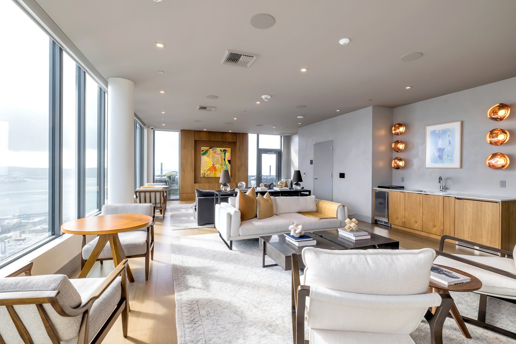 Building Photo - 2510 6th Ave