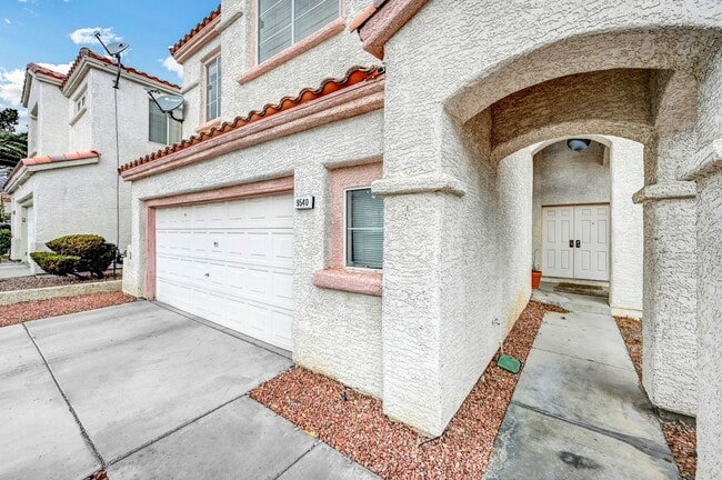 Building Photo - Beautiful Summerlin Hills Two Story 4 Bedr...