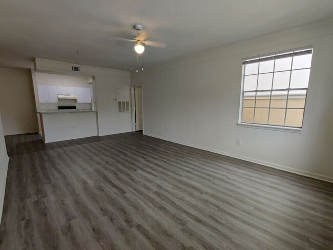 Building Photo - 17104 Carrington Park Dr