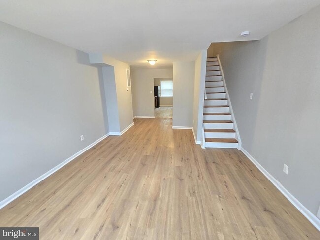 Building Photo - 1207 E Lanvale St