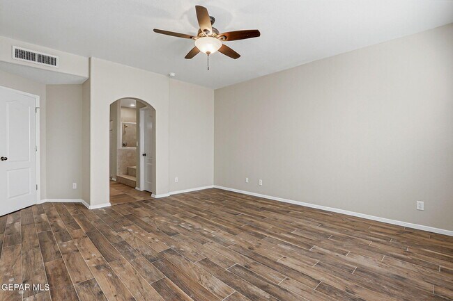 Building Photo - 6398 Franklin Summit Drive