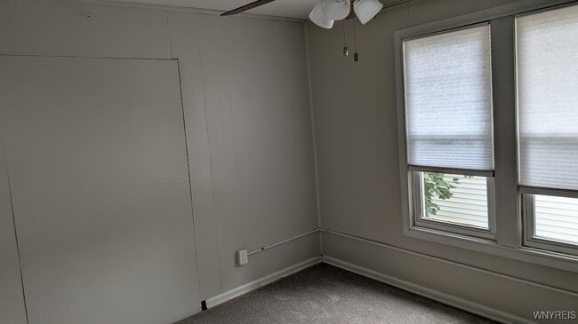 Building Photo - 166 Glen Ave