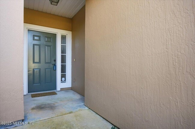 Building Photo - 446 Scrub Jay Dr