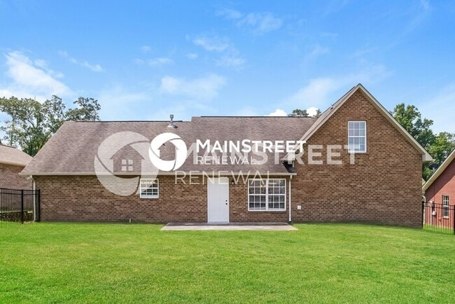 Building Photo - 3 Bedroom Pet-Friendly Home in KNOXVILLE, ...