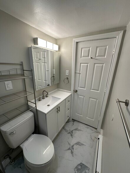 Building Photo - 89 Haven St