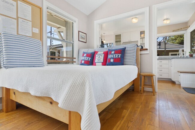 Building Photo - Oceanfront Paradise - 1BR/1BA w/ Additional Sleeping areas  Monthly Rental in Santa Cruz!  Fully ...