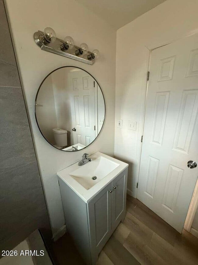 Building Photo - 1258 E 15th St