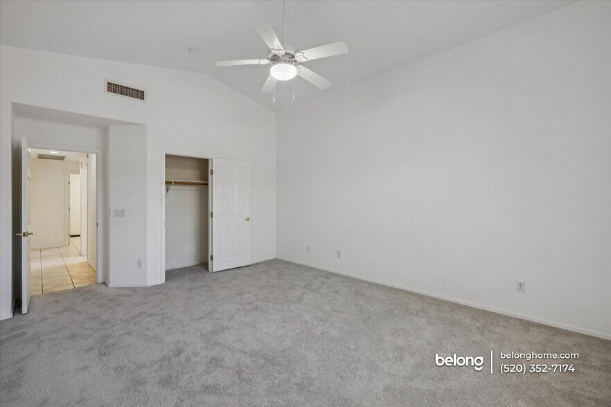 Building Photo - 2311 N Creek Vista Dr