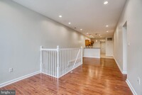 Building Photo - 3994 Roland Ave