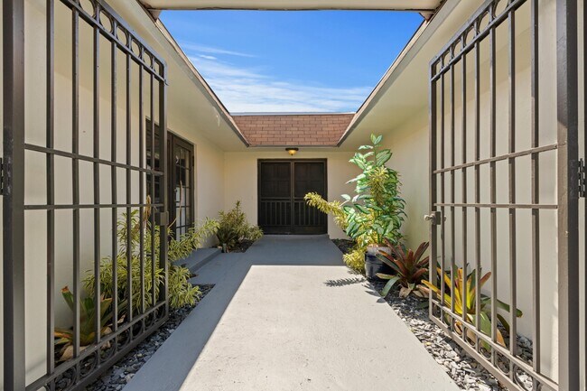 Building Photo - 486 NW 1st St