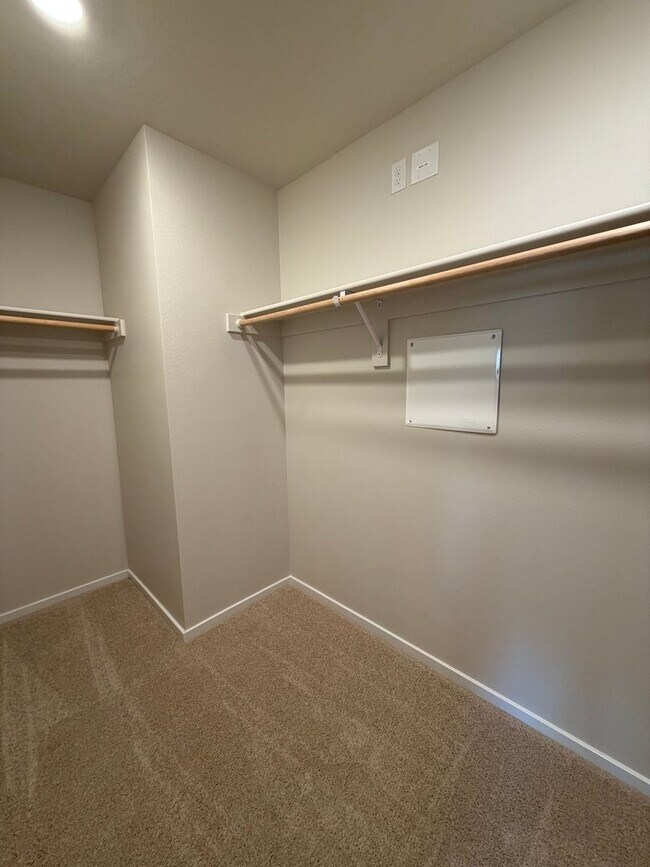 Building Photo - Beautiful & Brand New- 4 bed, 2 bath w/Quartz Countertops & Fenced Yard