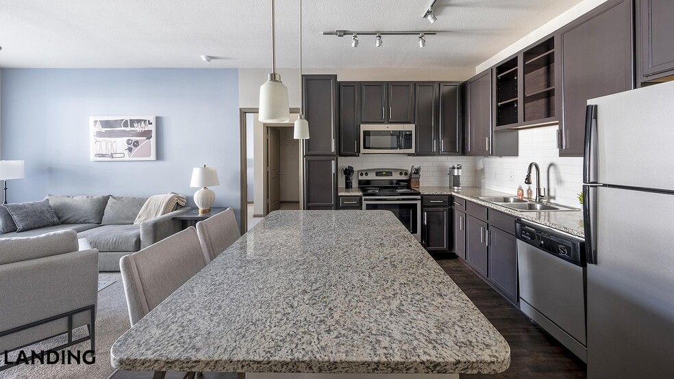 Building Photo - 1200 Brookwood Dr