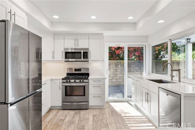 Building Photo - 26941 Floresta Ln