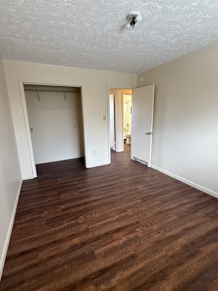 Building Photo - 118 Central Ave