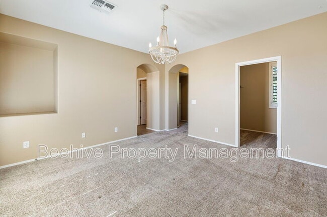 Building Photo - 2314 W Jake Haven