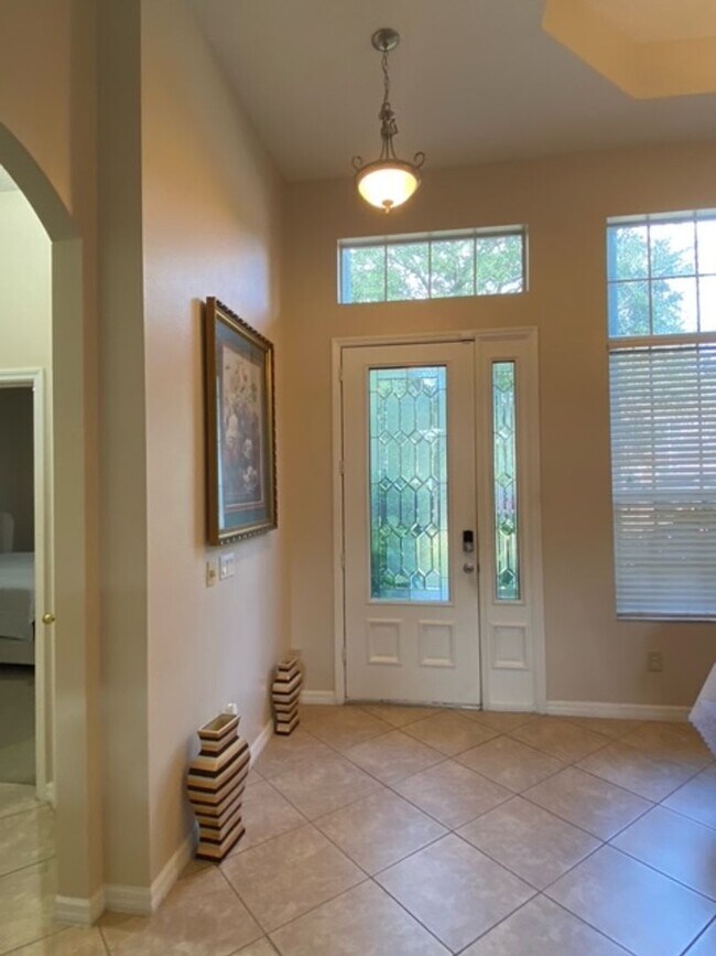 Building Photo - Beautiful 4 Bedroom 3 Bath Home in Ocoee