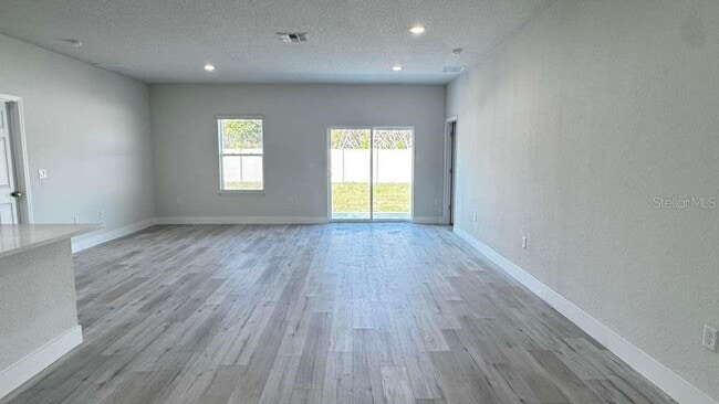 Building Photo - 4513 SW 170th Street Rd